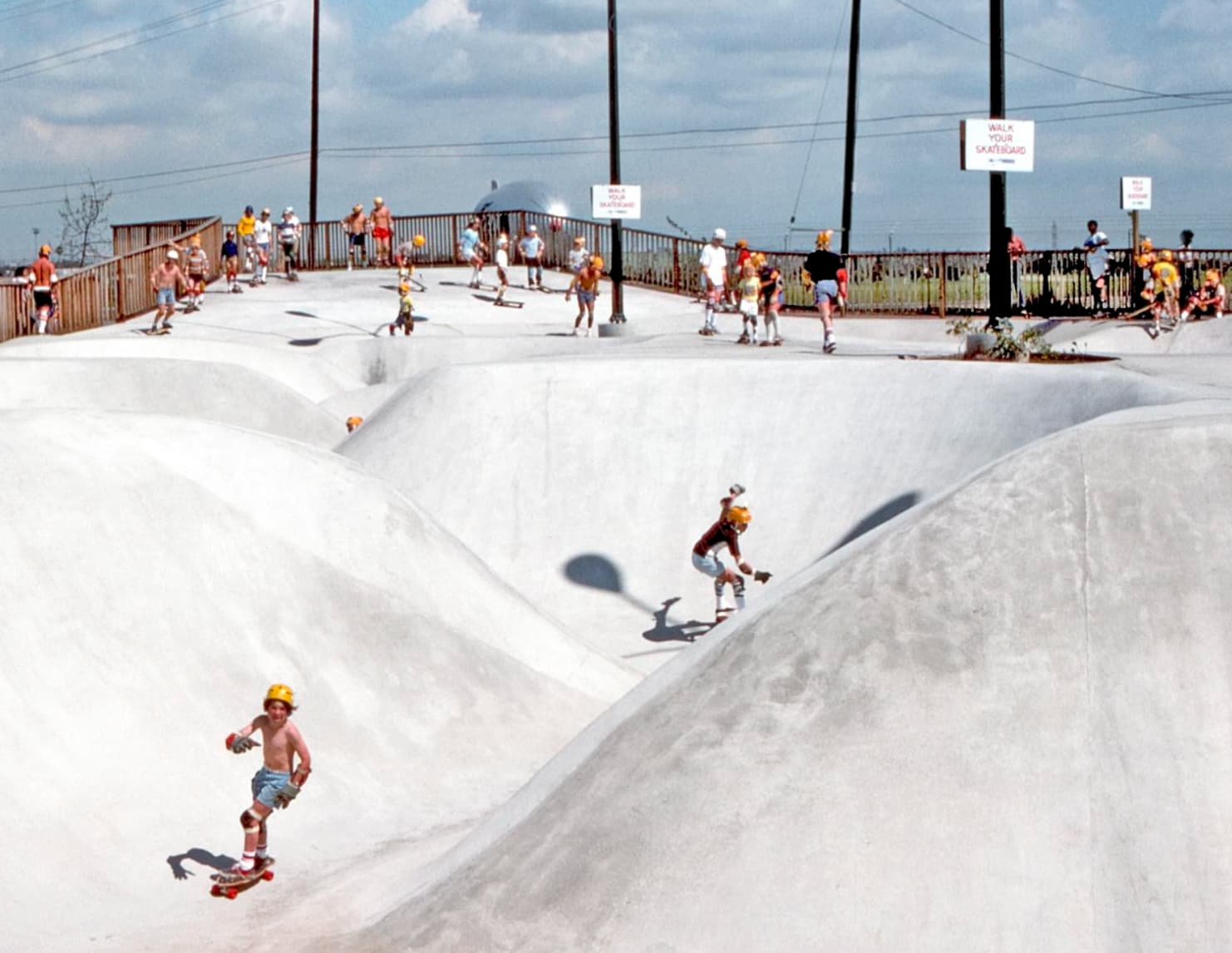 snowboarding - Walk Your Skateboard